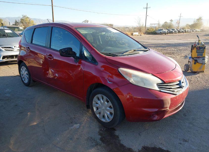 2015 Nissan Versa NOTE SV (VIN 3N1CE2CPXFL444570) main photo