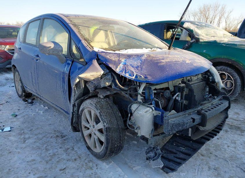 2015 Nissan Versa NOTE (VIN 3N1CE2CPXFL448117) main photo