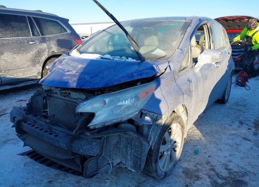 Photo 2 of 2015 Nissan Versa NOTE (VIN 3N1CE2CPXFL448117)