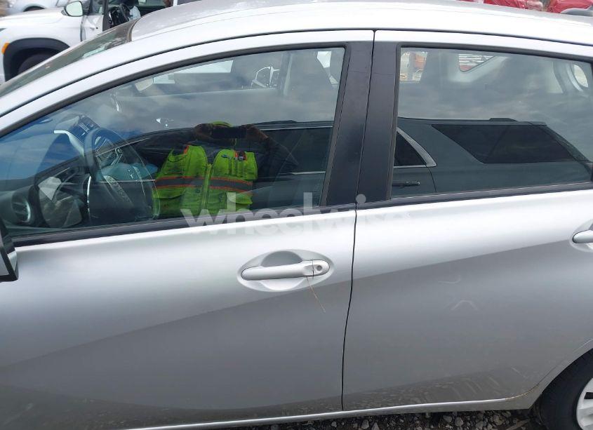 Photo 14 of 2016 Nissan Versa NOTE S (SR)/S PLUS/SL/SR/SV (VIN 3N1CE2CPXGL357107)