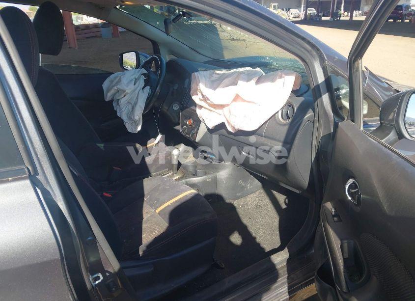 Photo 5 of 2016 Nissan Versa NOTE SR (VIN 3N1CE2CPXGL408363)