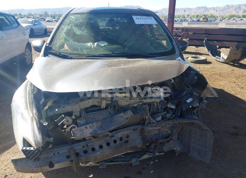 Photo 6 of 2016 Nissan Versa NOTE SR (VIN 3N1CE2CPXGL408363)