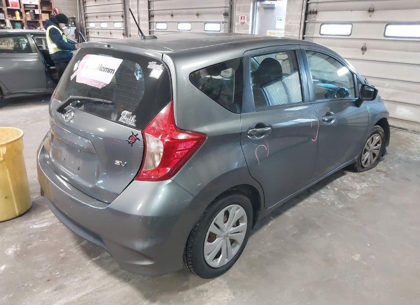 Photo 4 of 2018 Nissan Versa NOTE SV (VIN 3N1CE2CPXJL353517)