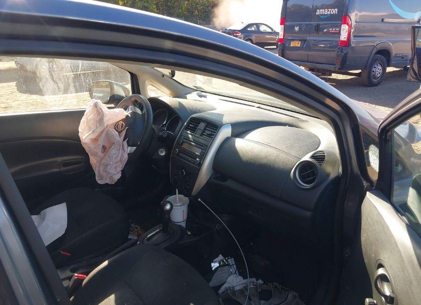 Photo 5 of 2018 Nissan Versa NOTE S (VIN 3N1CE2CPXJL356126)