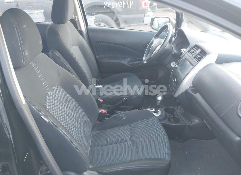 Photo 5 of 2019 Nissan Versa NOTE SV (VIN 3N1CE2CPXKL356564)