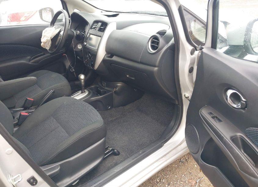 Photo 5 of 2019 Nissan Versa NOTE SV (VIN 3N1CE2CPXKL363112)