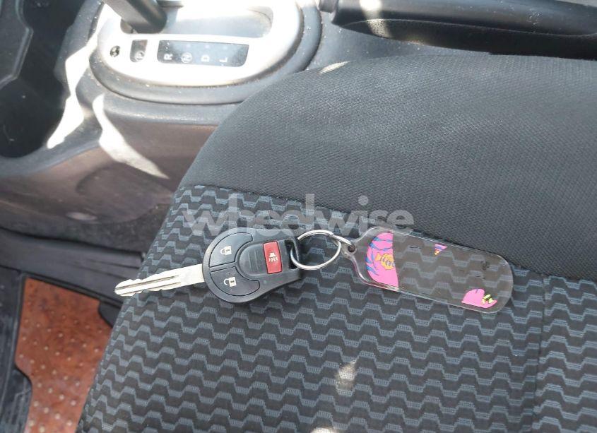 Photo 11 of 2019 Nissan Versa NOTE SV (VIN 3N1CE2CPXKL363899)