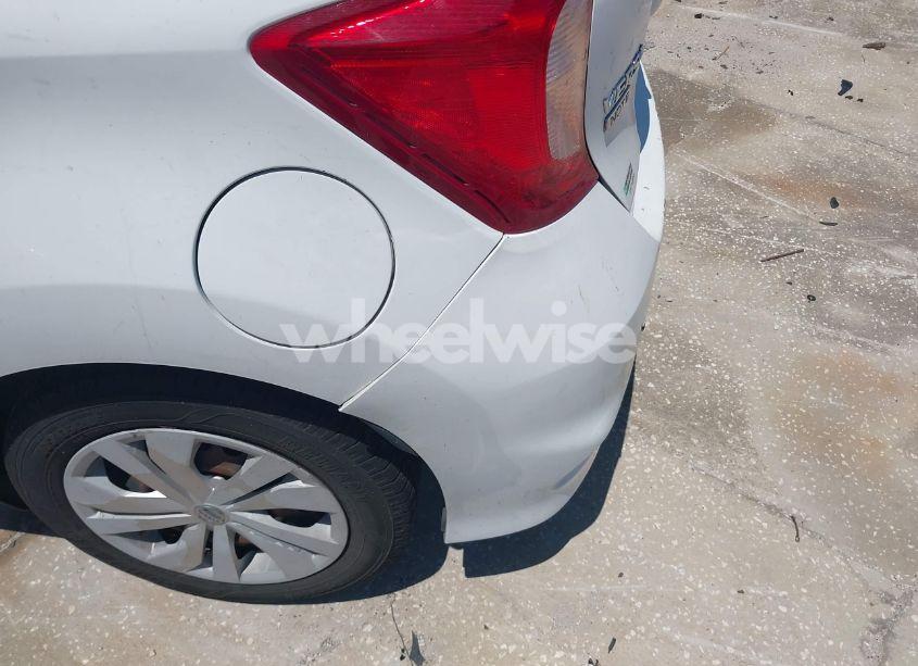 Photo 18 of 2019 Nissan Versa NOTE SV (VIN 3N1CE2CPXKL363899)