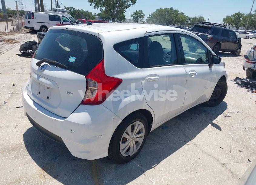 Photo 4 of 2019 Nissan Versa NOTE SV (VIN 3N1CE2CPXKL363899)