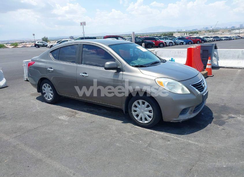 2012 Nissan Versa 1.6 SV (VIN 3N1CN7AP0CL879027) main photo