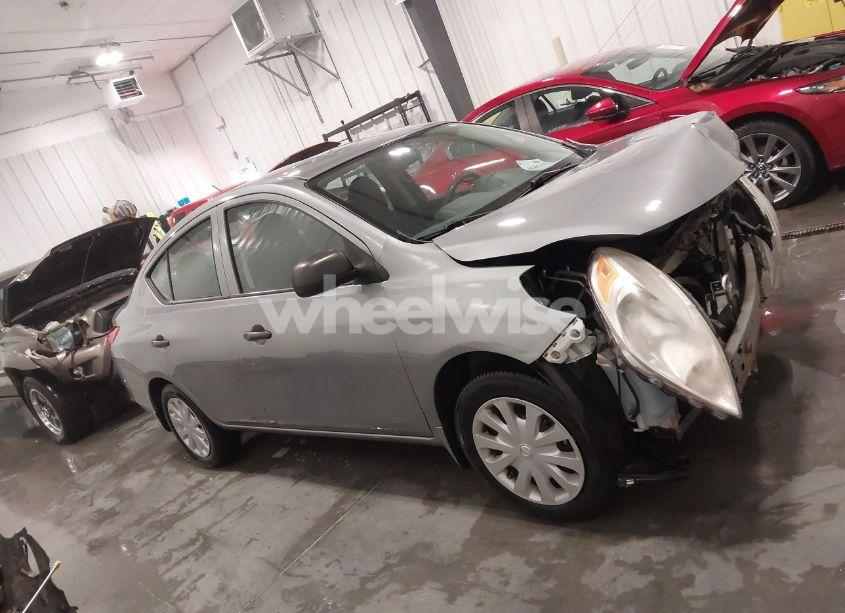 Photo 14 of 2012 Nissan Versa 1.6 S (VIN 3N1CN7AP0CL910681)