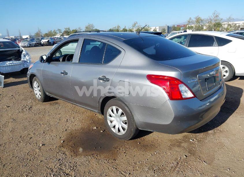 Photo 3 of 2013 Nissan Versa 1.6 S (VIN 3N1CN7AP0DL819380)