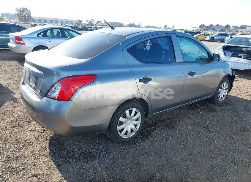Photo 4 of 2013 Nissan Versa 1.6 S (VIN 3N1CN7AP0DL819380)