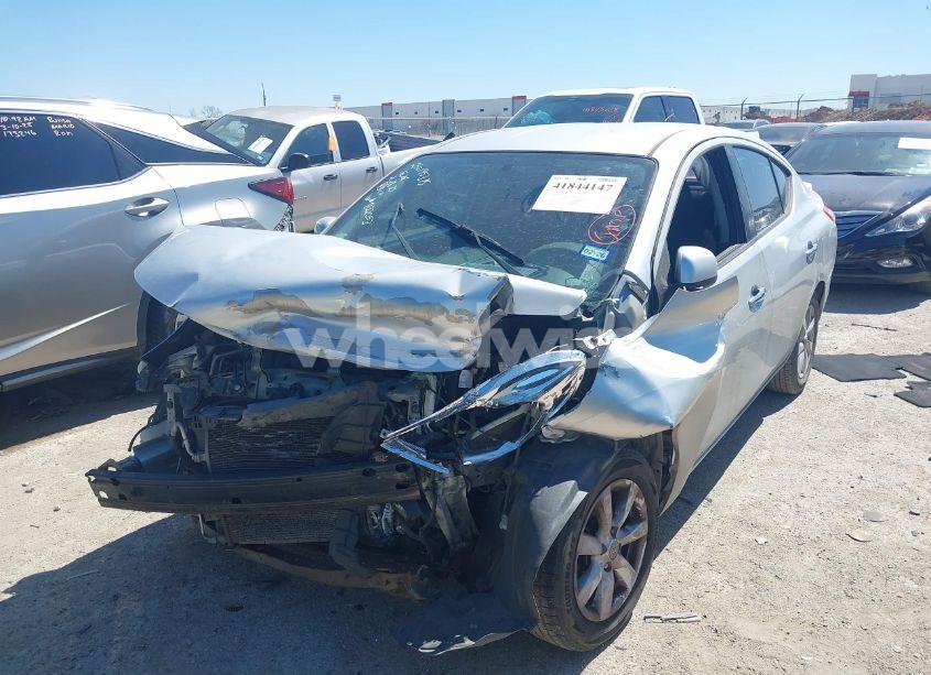 Photo 2 of 2013 Nissan Versa 1.6 SL (VIN 3N1CN7AP0DL822053)