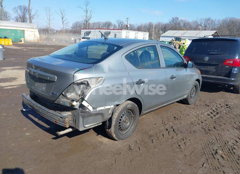 Photo 4 of 2013 Nissan Versa 1.6 S (VIN 3N1CN7AP0DL844280)