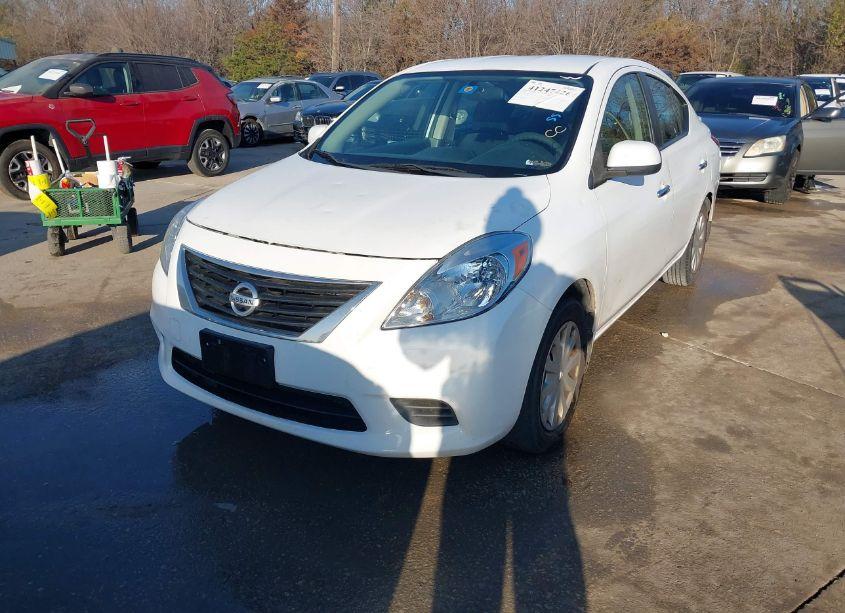 Photo 2 of 2013 Nissan Versa 1.6 SV (VIN 3N1CN7AP0DL875674)