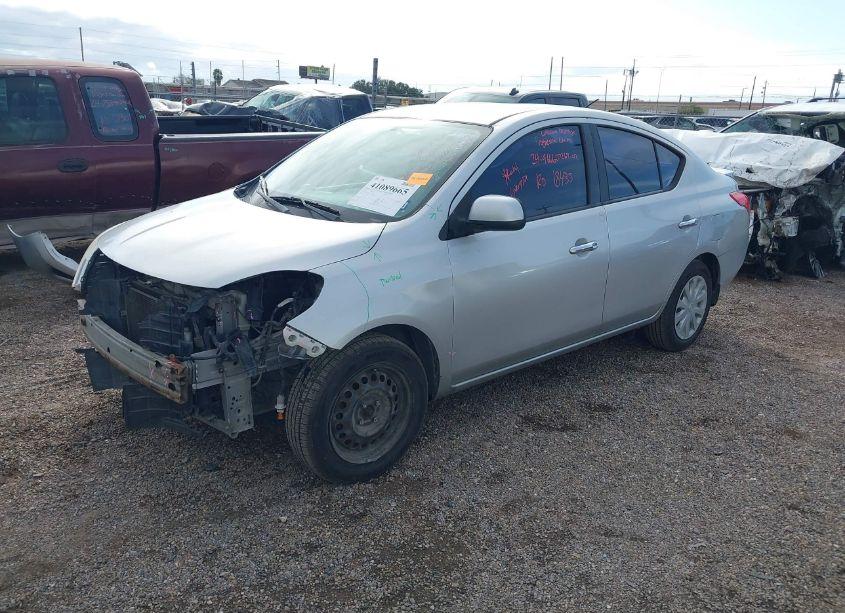 Photo 2 of 2013 Nissan Versa 1.6 SV (VIN 3N1CN7AP0DL876212)