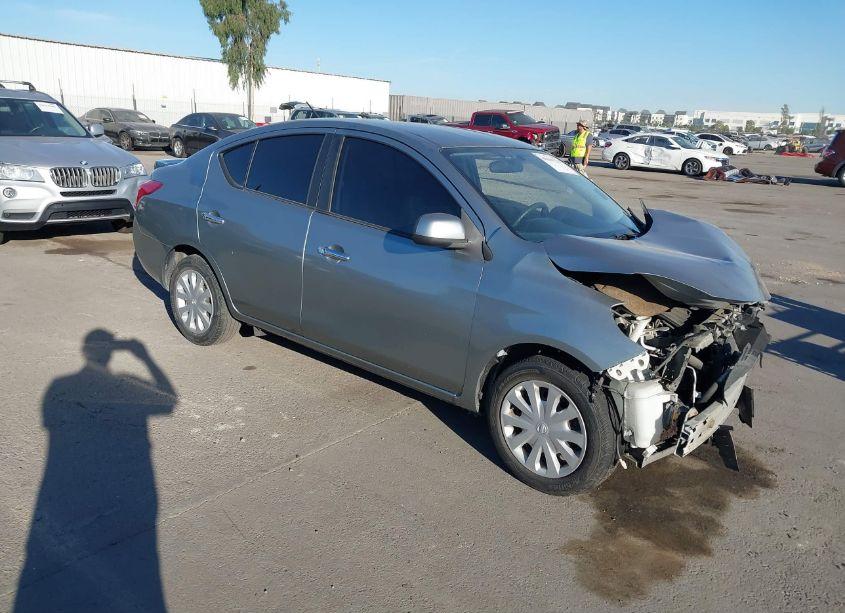 2013 Nissan Versa 1.6 SV (VIN 3N1CN7AP0DL890451) main photo