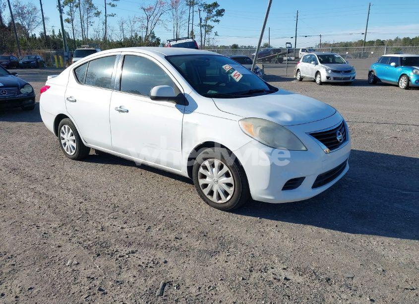 2014 Nissan Versa 1.6 SV (VIN 3N1CN7AP0EL832874) main photo