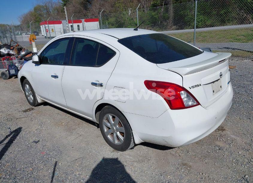 Photo 3 of 2014 Nissan Versa 1.6 SV (VIN 3N1CN7AP0EL839727)