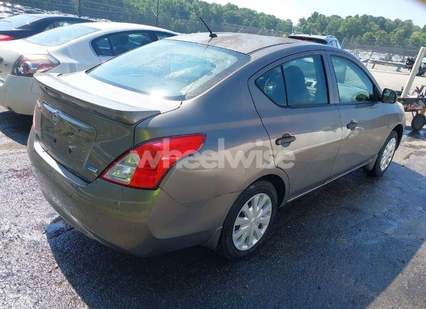 Photo 4 of 2014 Nissan Versa 1.6 S+ (VIN 3N1CN7AP0EL839761)