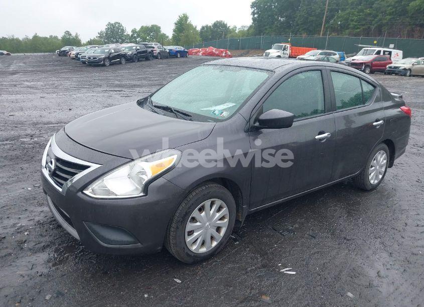 Photo 2 of 2015 Nissan Versa 1.6 SV (VIN 3N1CN7AP0FL817292)