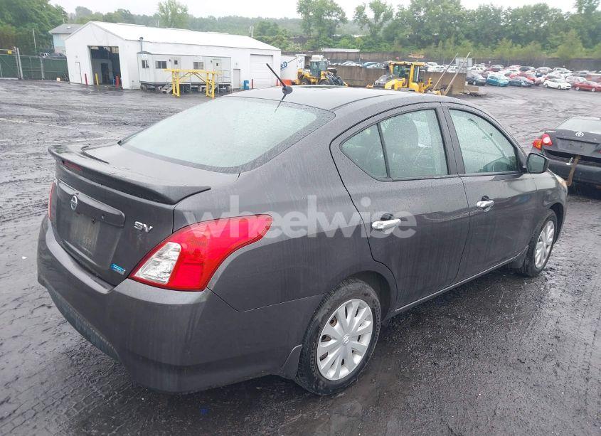 Photo 4 of 2015 Nissan Versa 1.6 SV (VIN 3N1CN7AP0FL817292)