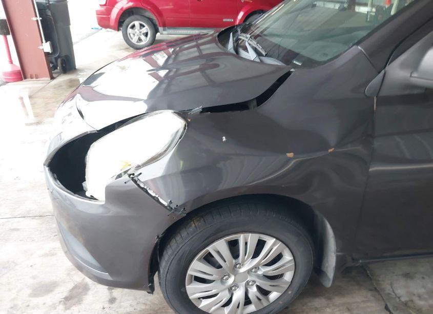 Photo 6 of 2015 Nissan Versa 1.6 S (VIN 3N1CN7AP0FL817311)