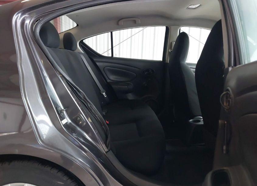 Photo 8 of 2015 Nissan Versa 1.6 S (VIN 3N1CN7AP0FL817311)