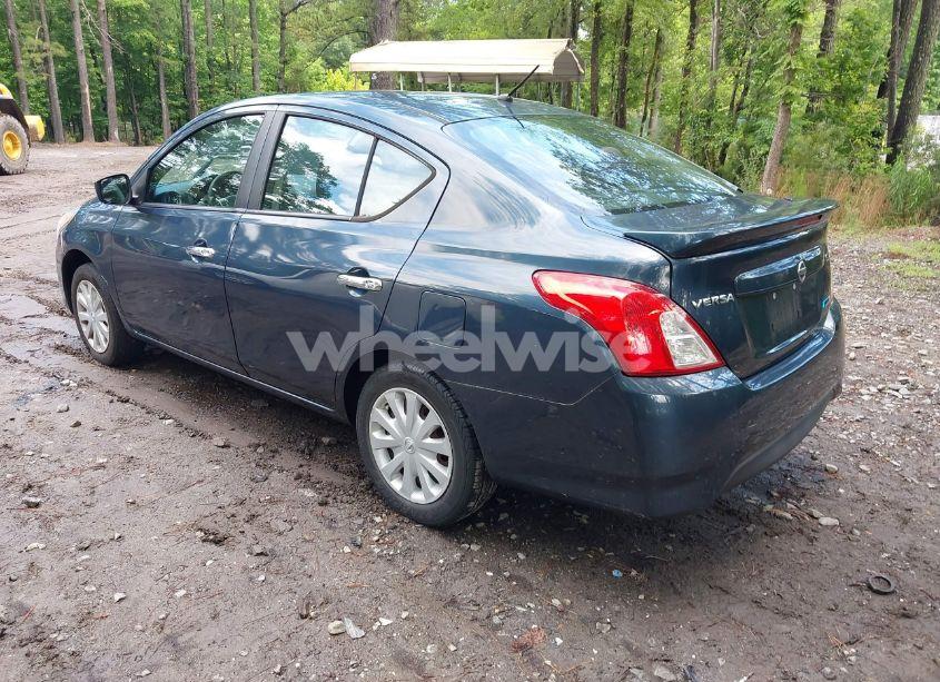 Photo 3 of 2015 Nissan Versa 1.6 SV (VIN 3N1CN7AP0FL818538)