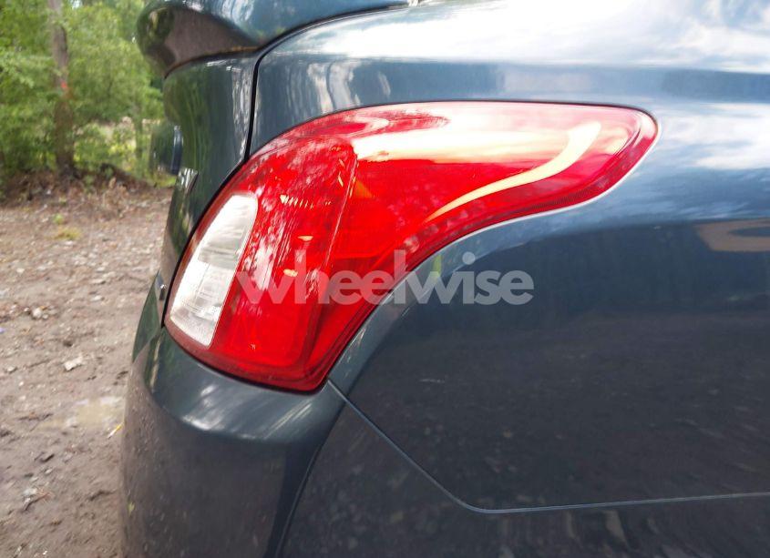 Photo 6 of 2015 Nissan Versa 1.6 SV (VIN 3N1CN7AP0FL818538)