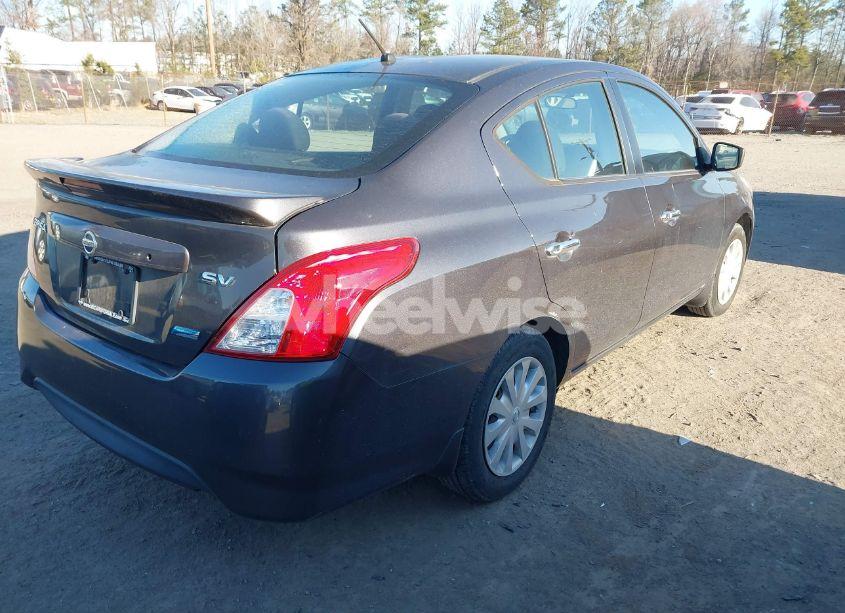 Photo 4 of 2015 Nissan Versa 1.6 SV (VIN 3N1CN7AP0FL828518)