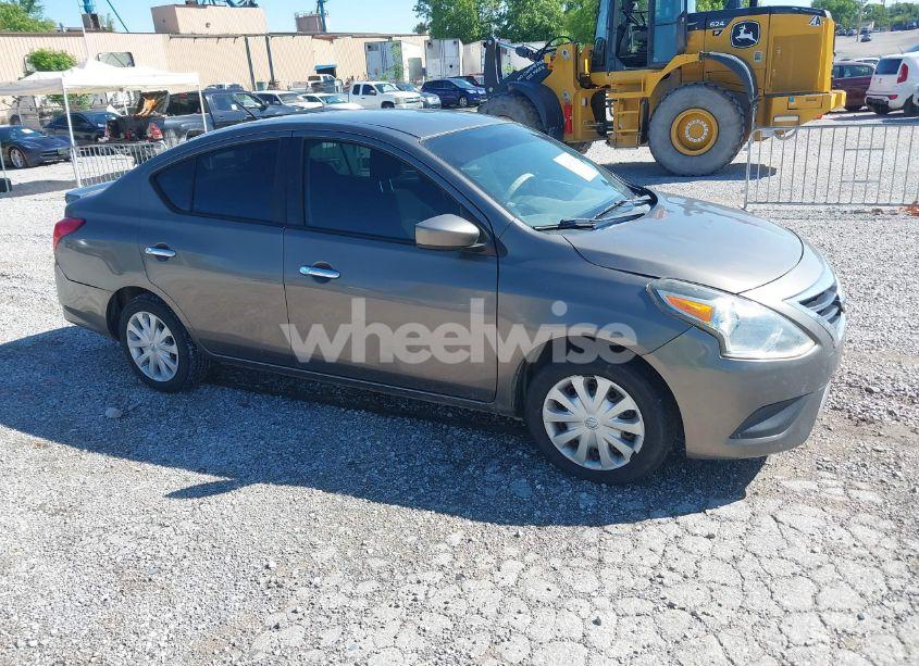 2015 Nissan Versa 1.6 S/1.6 S+/1.6 SL/1.6 SV (VIN 3N1CN7AP0FL837784) main photo