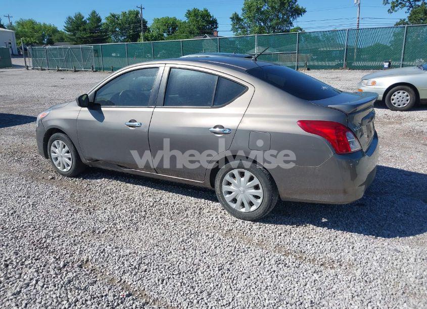 Photo 3 of 2015 Nissan Versa 1.6 S/1.6 S+/1.6 SL/1.6 SV (VIN 3N1CN7AP0FL837784)