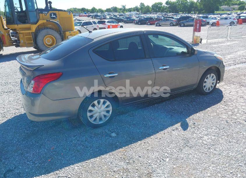 Photo 4 of 2015 Nissan Versa 1.6 S/1.6 S+/1.6 SL/1.6 SV (VIN 3N1CN7AP0FL837784)