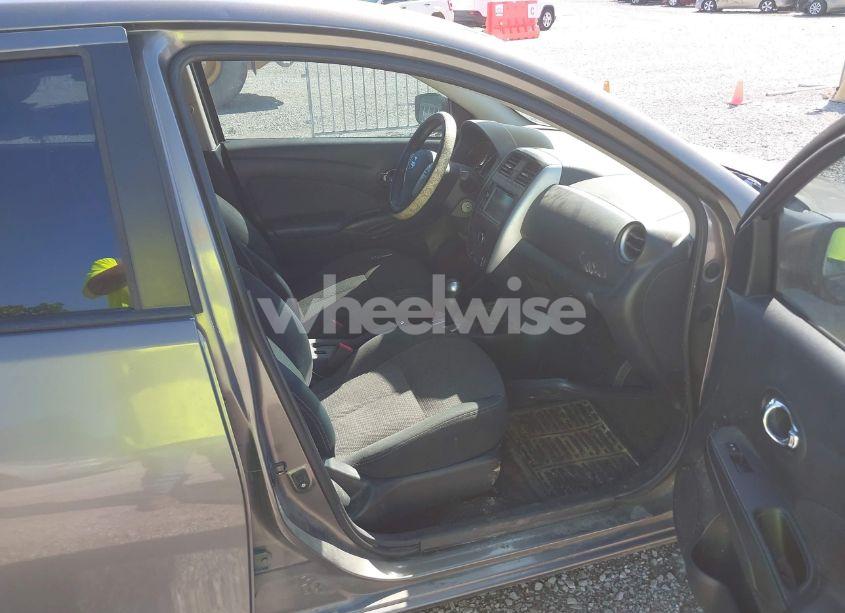 Photo 5 of 2015 Nissan Versa 1.6 S/1.6 S+/1.6 SL/1.6 SV (VIN 3N1CN7AP0FL837784)