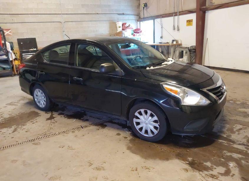 2015 Nissan Versa 1.6 S+ (VIN 3N1CN7AP0FL882465) main photo
