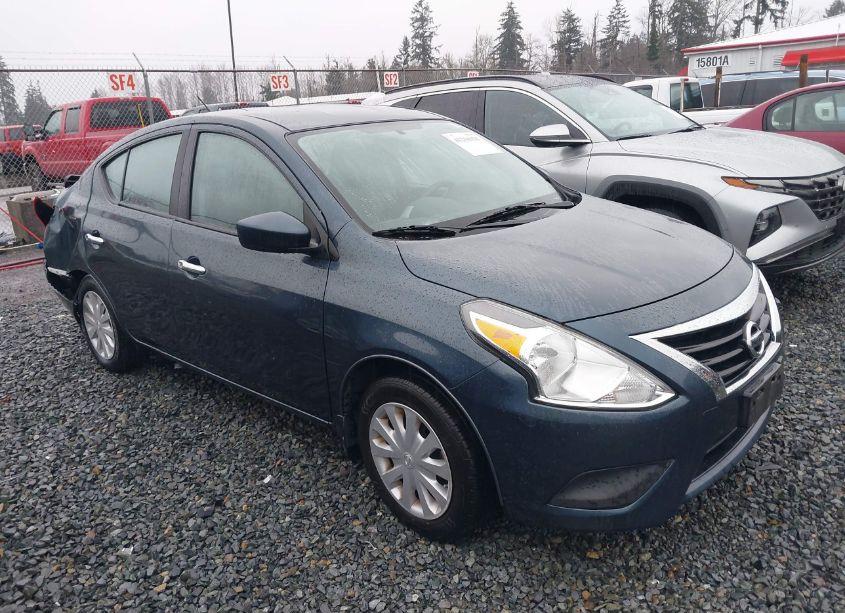 2015 Nissan Versa 1.6 SV (VIN 3N1CN7AP0FL895300) main photo