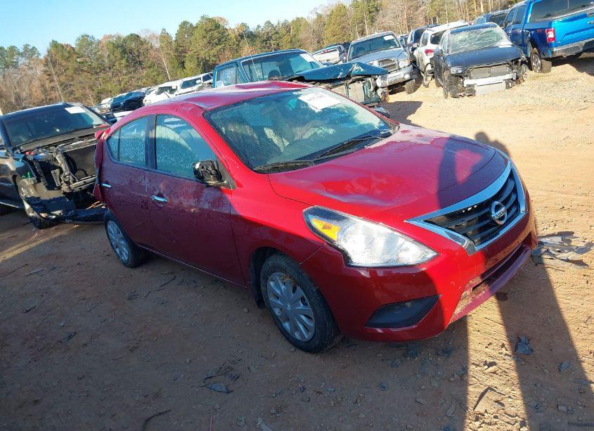2015 Nissan Versa 1.6 SV (VIN 3N1CN7AP0FL899007) main photo