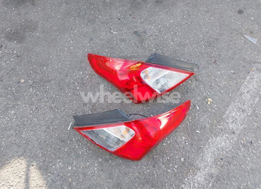 Photo 12 of 2015 Nissan Versa 1.6 S (VIN 3N1CN7AP0FL912290)