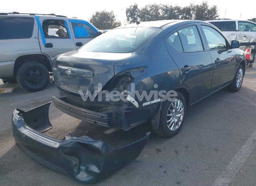 Photo 4 of 2015 Nissan Versa 1.6 S (VIN 3N1CN7AP0FL912290)