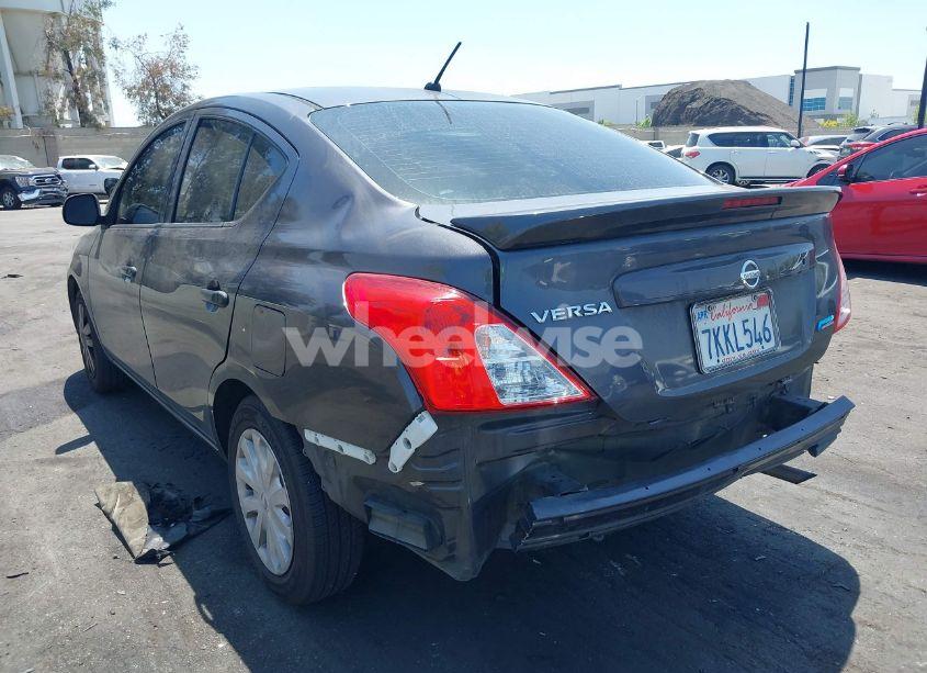 Photo 3 of 2015 Nissan Versa 1.6 S+ (VIN 3N1CN7AP0FL913455)