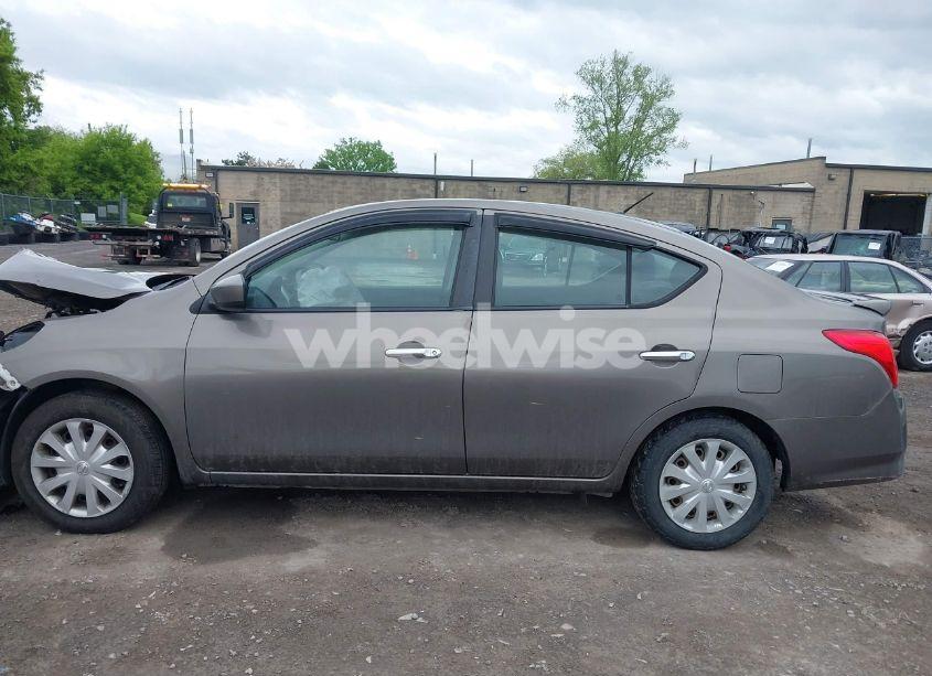 Photo 14 of 2015 Nissan Versa 1.6 S/1.6 S+/1.6 SL/1.6 SV (VIN 3N1CN7AP0FL934502)