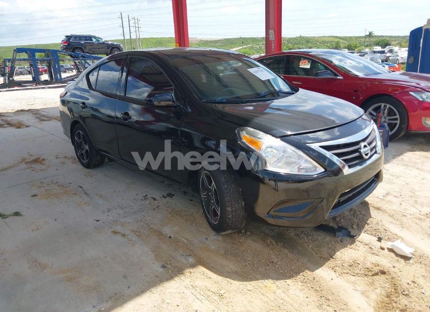 2015 Nissan Versa 1.6 S+ (VIN 3N1CN7AP0FL936217) main photo