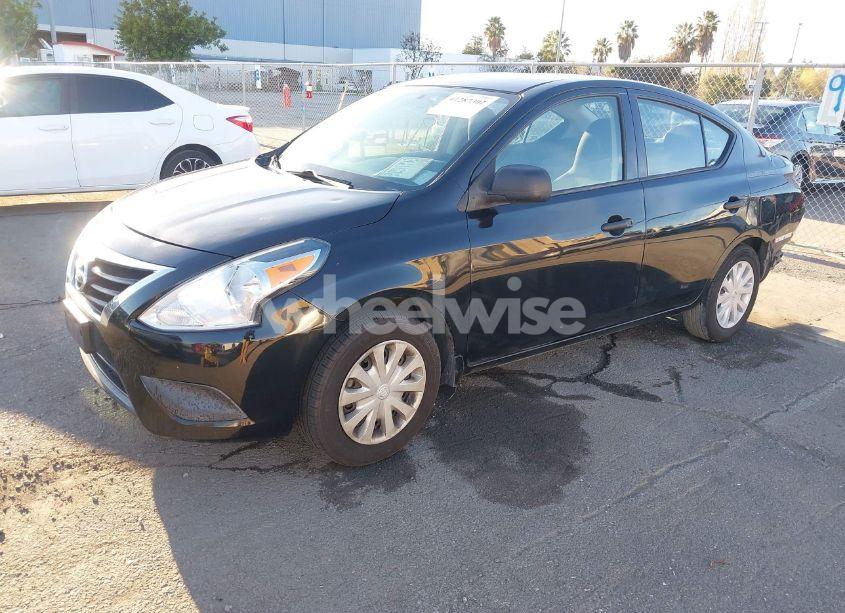 Photo 2 of 2015 Nissan Versa 1.6 S (VIN 3N1CN7AP0FL937383)