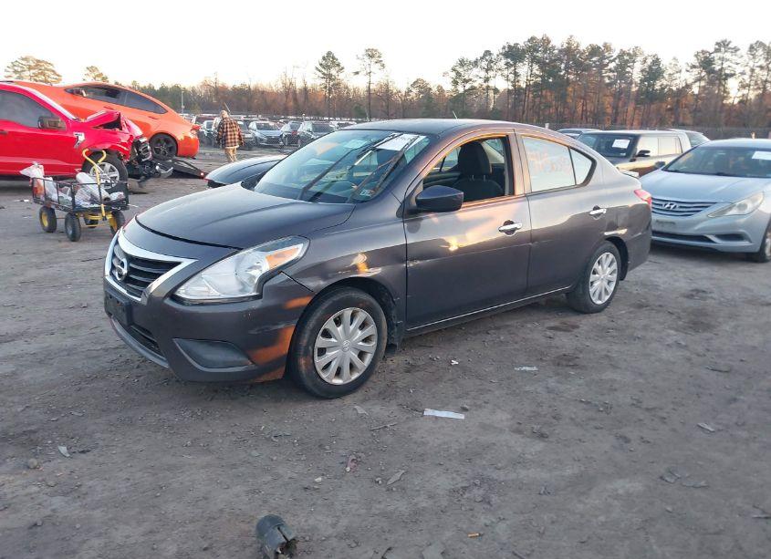 Photo 2 of 2015 Nissan Versa 1.6 SV (VIN 3N1CN7AP0FL948089)