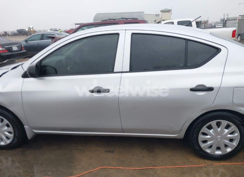 Photo 14 of 2015 Nissan Versa 1.6 S (VIN 3N1CN7AP0FL951350)