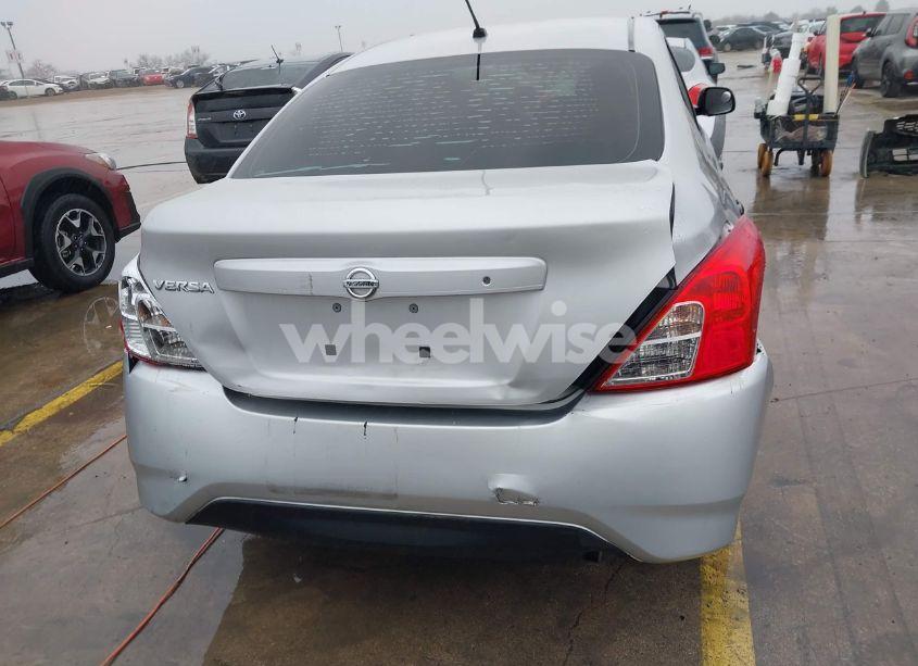 Photo 16 of 2015 Nissan Versa 1.6 S (VIN 3N1CN7AP0FL951350)