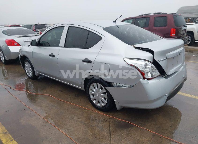 Photo 3 of 2015 Nissan Versa 1.6 S (VIN 3N1CN7AP0FL951350)