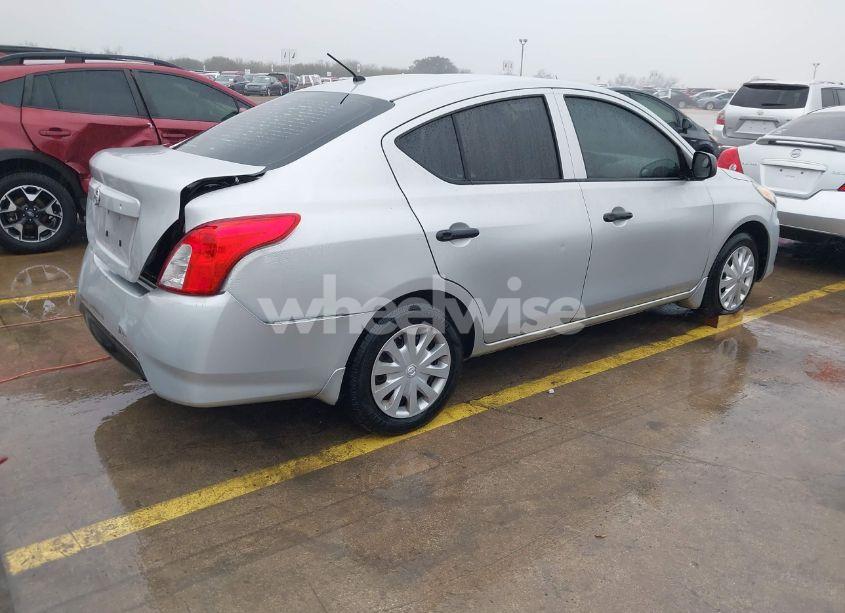 Photo 4 of 2015 Nissan Versa 1.6 S (VIN 3N1CN7AP0FL951350)